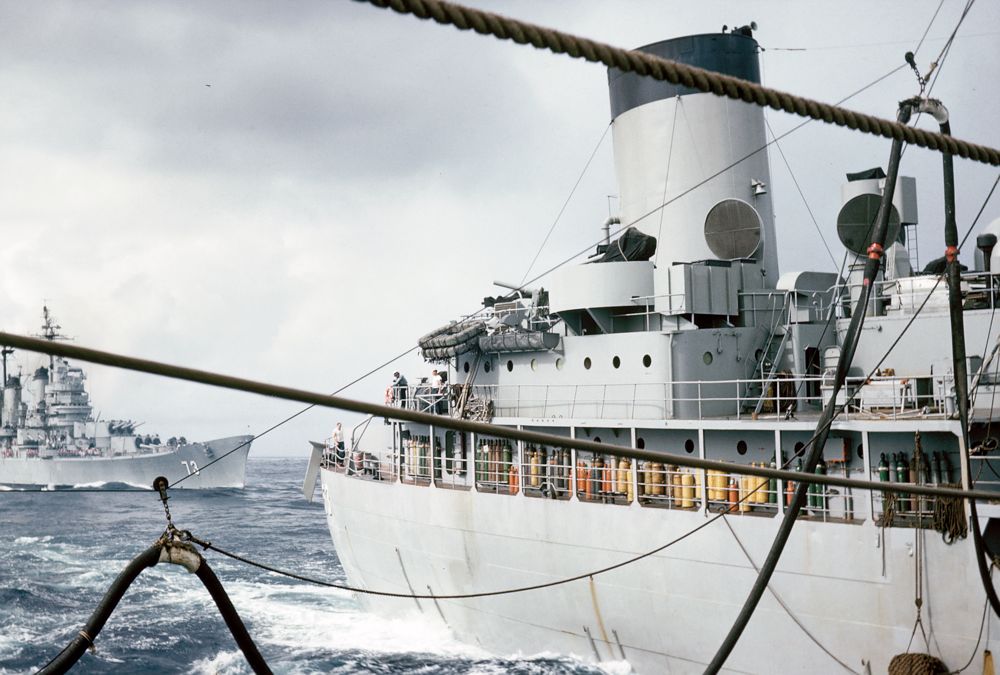 Cruiser St. Paul (CA-73) and fleet oiler Caliente (AO-53)